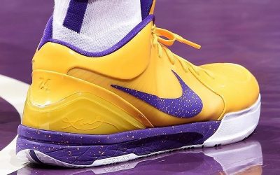 Anthony Davis in the Nike Zoom Kobe 4 Protro 'Yellow, purple and white'