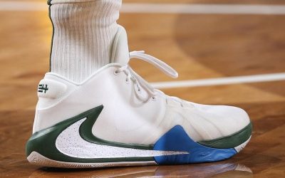Giannis Antetokounmpo in the Nike Zoom Freak 1 'Bucks colors'