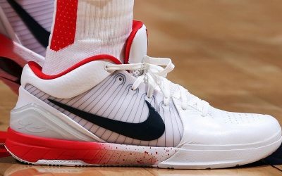 Isaiah Thomas in the Nike Zoom Kobe 4 Protro 'Wizards colors'