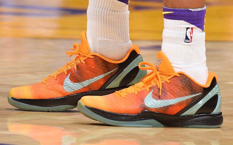 Isaiah Thomas in the Nike Zoom Kobe 6 “Orange County”