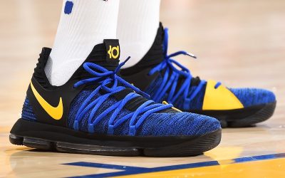 Kevin Durant in the Nike KD 10 'Black with yellow highlights'