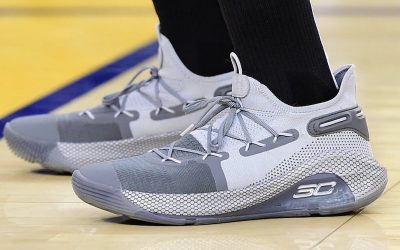 Stephen Curry in the Under Armour Curry 6 'Young Wolf'