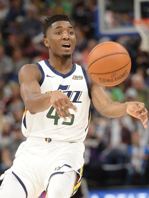 donovan mitchell black and white shoes