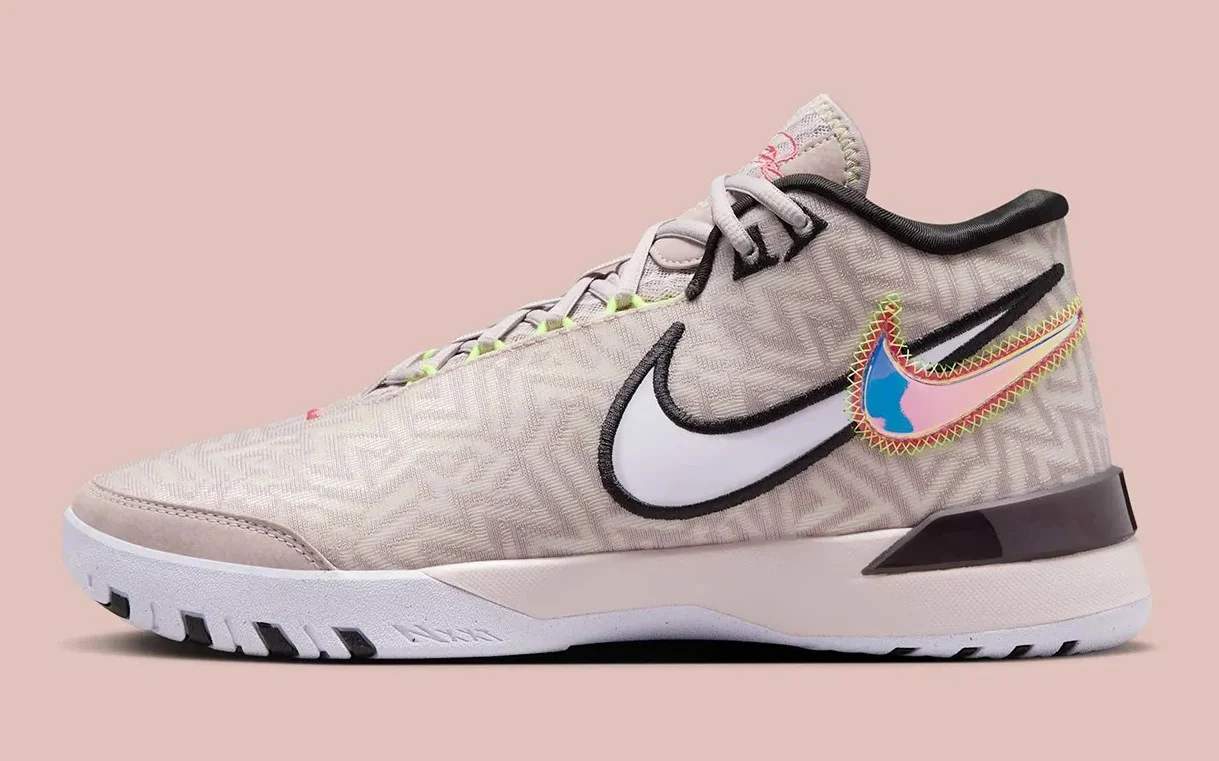 Nike LeBron NXXT Genisus