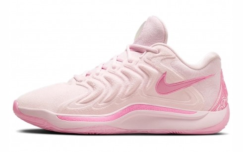 Drew Eubanks in the Nike KD 17 'Aunt Pearl'