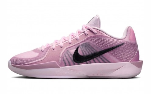 Dru Smith in the Nike Sabrina 2 'Pink Foam'